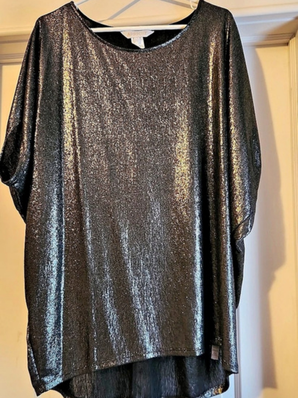 Apricot Metallic Top in Black